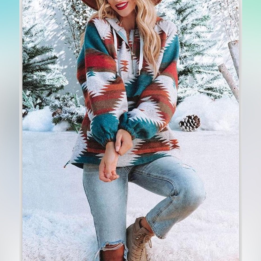Aztec Patterned Hooded Sweater - Picture 2 of 11